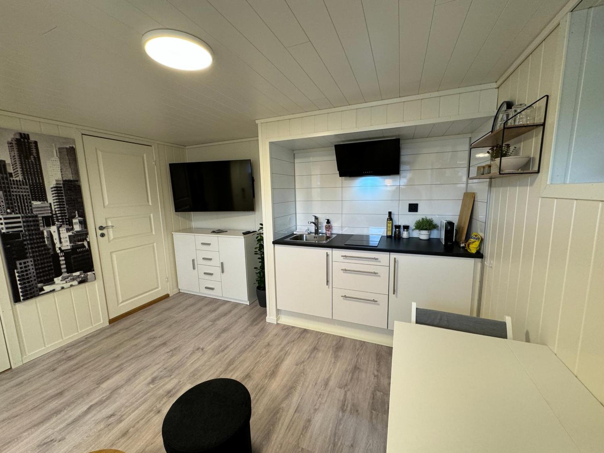 Mini Apartment In Centre Of Jorpeland Luaran gambar