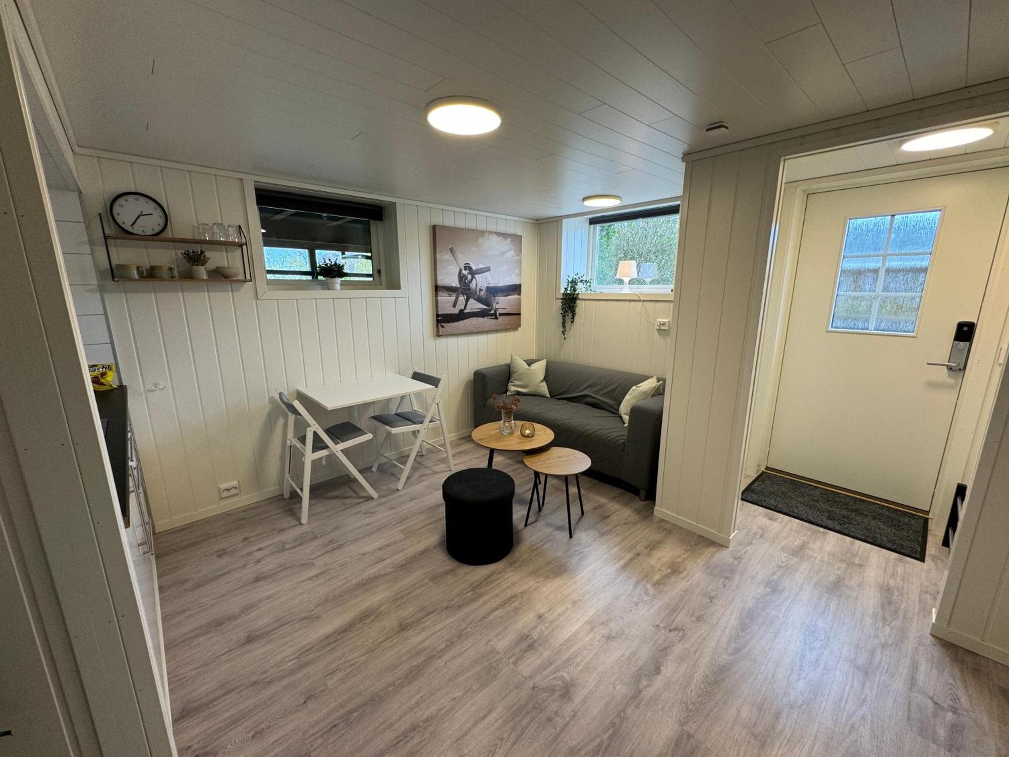 Mini Apartment In Centre Of Jorpeland Luaran gambar